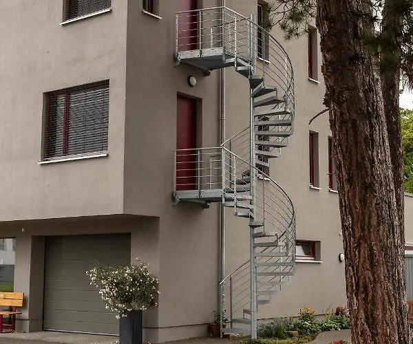 Am Bauhaus Apartment *